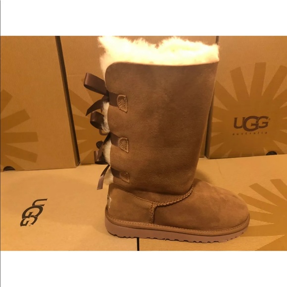 New UGG Bailey Bow Tall Chestnut Sheepskin Boots - Picture 2 of 7